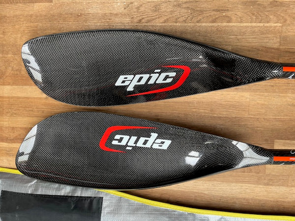 USED - Full Carbon Mid Twist Round Shaft Paddle