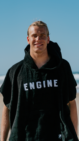 Engine Short Sleeve Hooded Towel